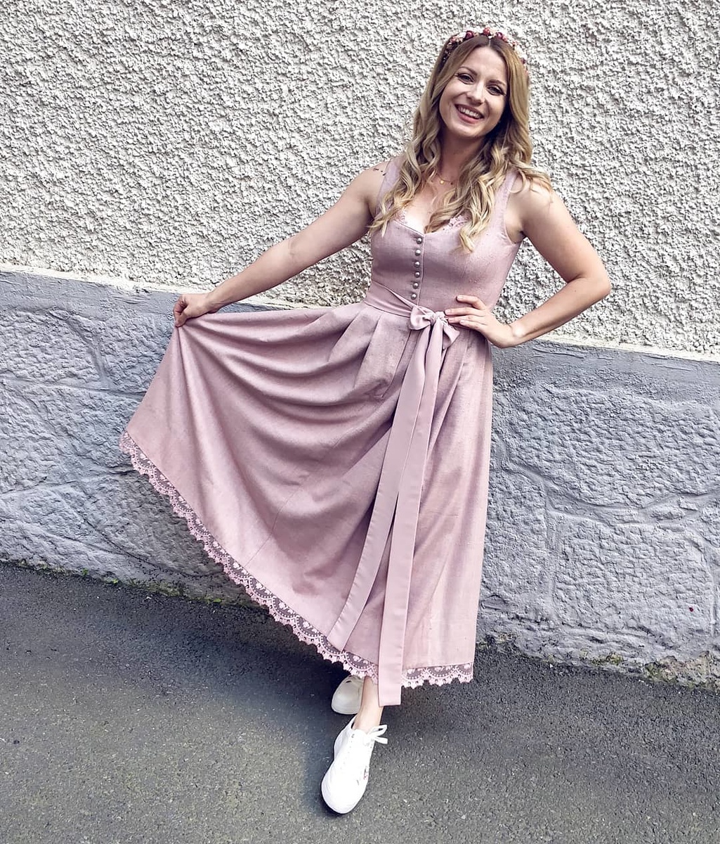 rosa Kleid von Kleid von Jassis Plissee & Mode